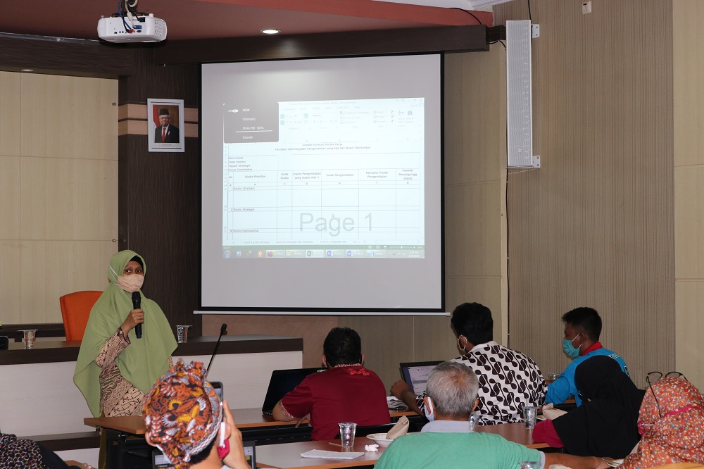 Koordinasi dan Monitoring Proses Pembangunan Aplikasi Manajemen Risiko
